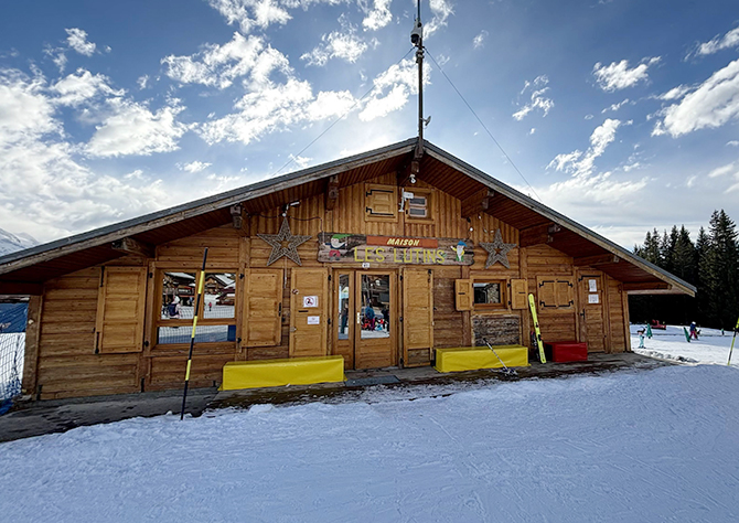 Station Passy Plaine-Joux, hiver comme été, maison des lutins