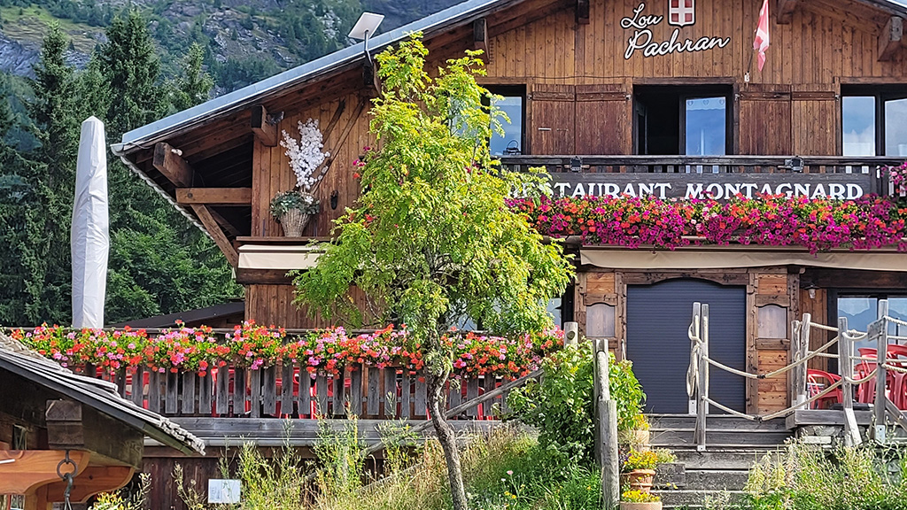 Commerces-Parties communes d'immeuble-Gites 1er prix